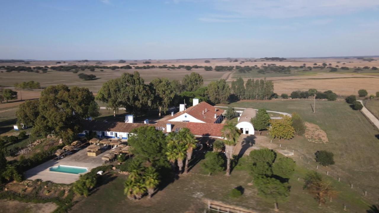 Lodge Monte Do Sobral Alcáçovas 外观 照片